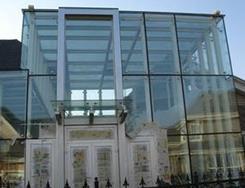 玻璃幕墙施工报价_建筑幕墙施工队伍